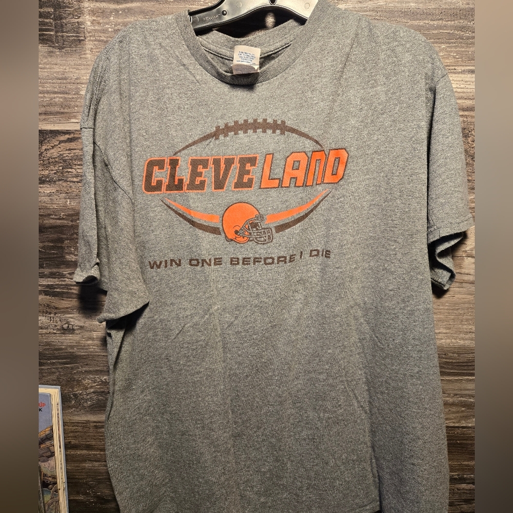 Vintage NFL Official Football Cleveland Browns Men's Short Sleeve Shirt‎ Size XL